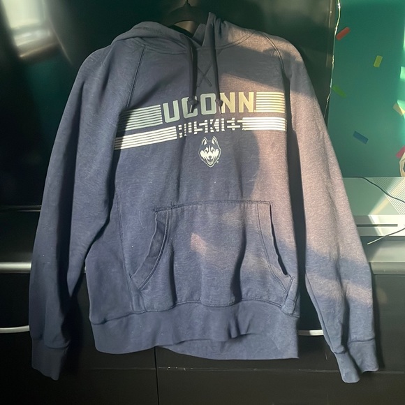 Uconn huskies size medium hoodie - Picture 1 of 1